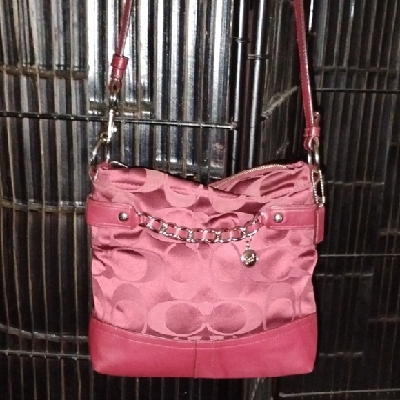 Coach Signature Burgundy Chain Crossbody - Picture 1 of 16
